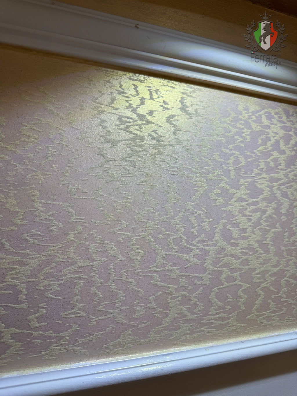 Aurora – The Golden Glow of Elegance